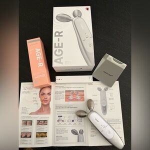 Medicube Derma EMS Shot with Stand & New Gel